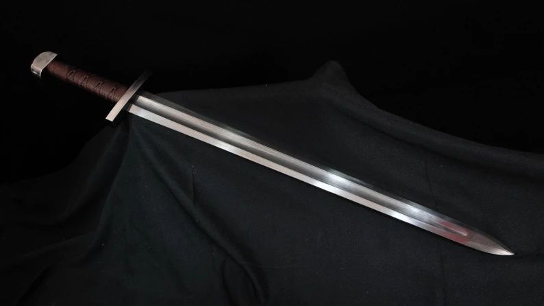 Viking Sword Forge Folded Viking Sword 1 88152402_1241620949369222_4156552719231877120_n